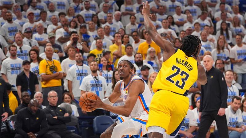 Hartensteins OKC fehlt noch ein Sieg zum Titel in der NBA Jalen Williams (l) hatte einen ganz großen Abend beim Sieg für OKC.