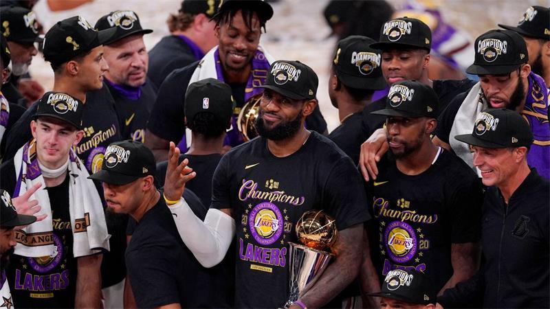 Er oder Jordan: NBA-Saison Nummer 24 als Argument für James? James feierte die Meisterschaft mit den Lakers. (Archivbild)