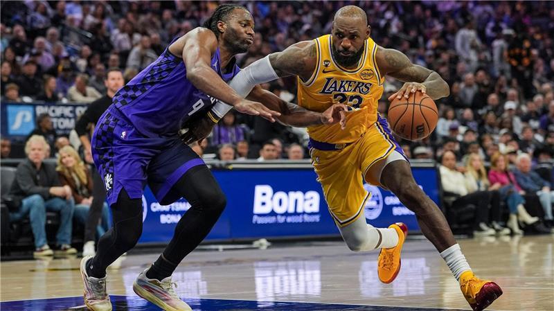 James und die Lakers taten sich schwer bei den Sacramento Kings.