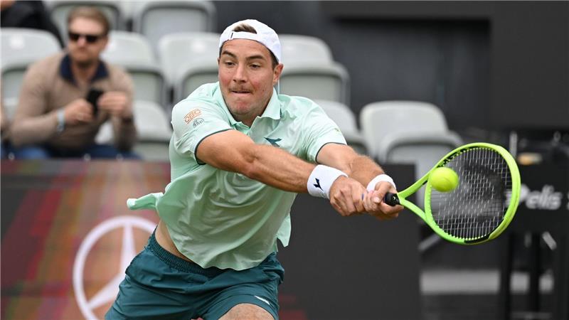 Jan-Lennard Struff konnte den kasachischen Rasenspezialisten Alexander Bublik nicht stoppen.