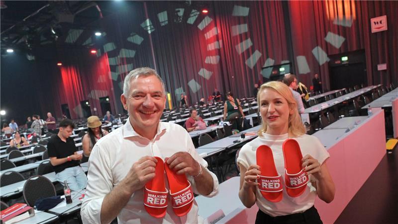 Jan van Aken will sein Amt als Co-Vorsitzender abgeben.