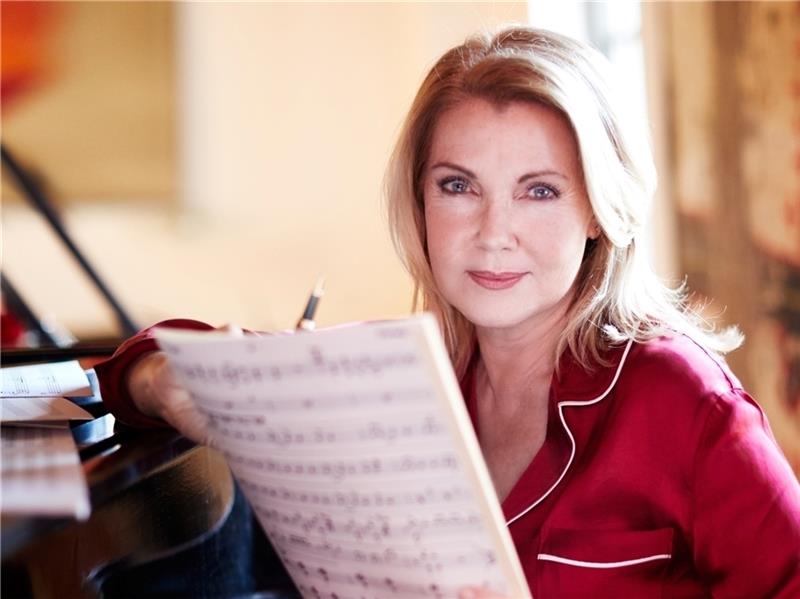 Jane Comerford ist erstmals mit eigenen deutschen Songs auf Tour. Foto: Dressler