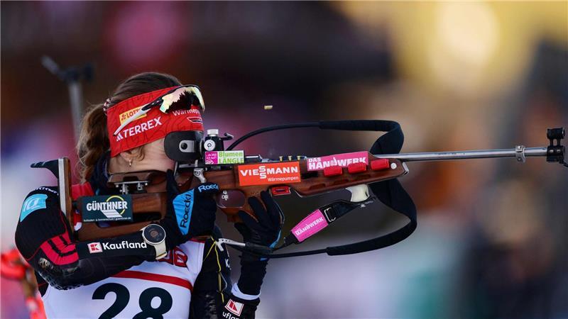 Solides Comeback für Biathletin Franziska Preuß Janina Hettich-Walz kam auch nicht fehlerfrei durch.