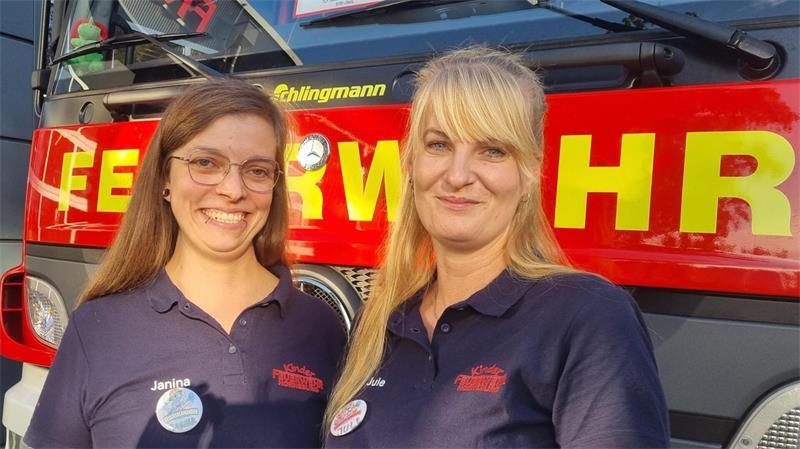 Janina Luis (links) und Jule Marx sind zwei Drittel des Leitungsteams der Feuersalamander. Dafür, was im Notfall zu tun ist, wollen sie die Kinder sensibilisieren.