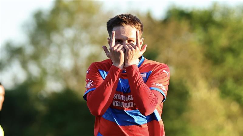 2:2 in Jeddeloh: D/A wird Vizemeister der Regionalliga Jannes Wulff erzielt bereits in der vierten Minute das Führungstor in Jeddeloh.