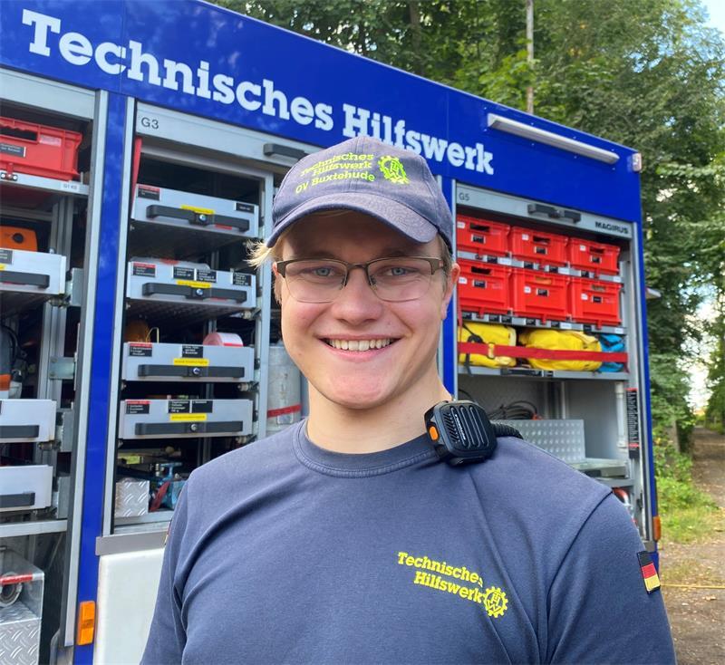 Blaulichttag in Grauerort: Das sind die Retter aus dem Kreis Stade Jannis Herrmann vom THW Buxtehude haben Blaulichtorganisationen schon als Kind fasziniert.