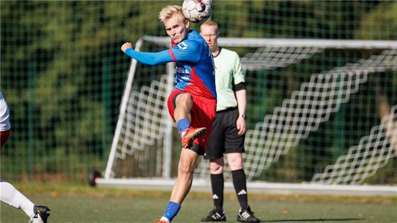 Janosch Lüders erzielt vier Tore gegen Harsefeld II. Zum Sieg für O/O reicht es trotzdem nicht.