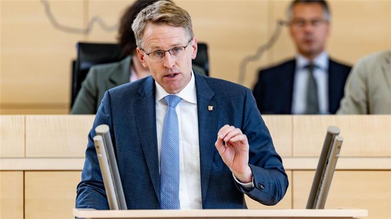 Schleswig-Holstein will Kooperation mit Japan ausbauen Japan und Deutschland teilen nach Günthers Überzeugung viele gemeinsame Wertvorstellungen und Interessen.