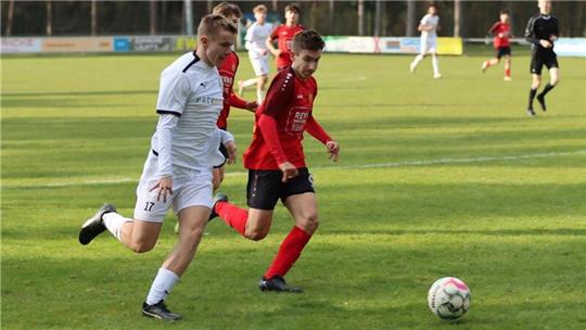 Jaron Kaiser aus Hamersen erzielte fünf der 24 Tore beim Pokalsieg der U19 in Apensen. 