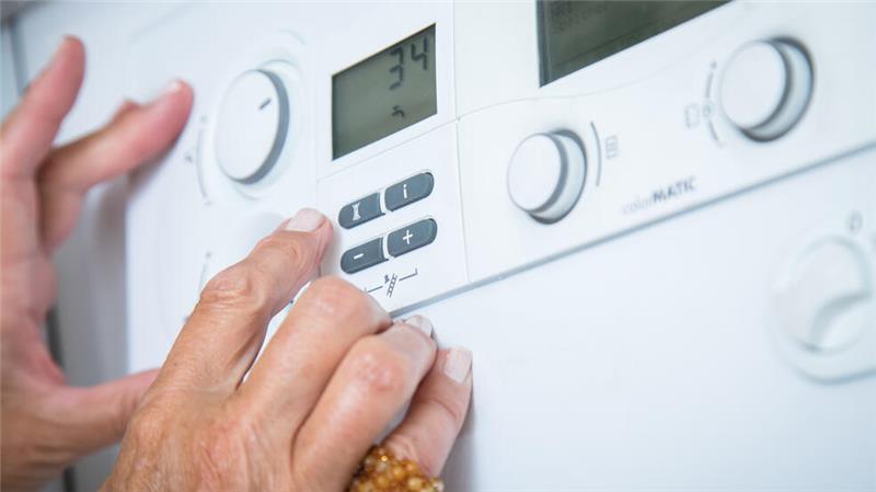 Heizungstausch: So viel kostet der Umstieg von Öl zur Wärmepumpe Je höher die Außentemperatur ist, desto geringer sollte die ausreichende Vorlauftemperatur sein.