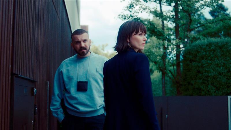 Je tiefer Hamza Kulina (Edin Hasanovic) und seine Kollegin Maryam Azadi (Melika Foroutan) in den Fall eintauchen, desto mysteriöser wird dieser. 