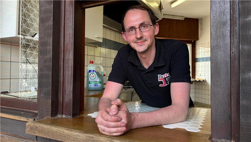 Freibad-Pommes to go: Das plant der neue Kiosk-Pächter in Horneburg Jean-Pierre van der Vleut ist der neue Pächter des Freibad-Kiosks in Horneburg.