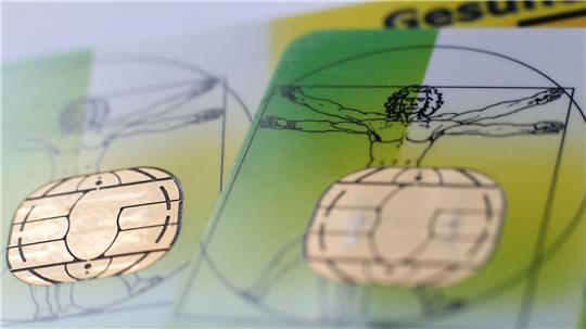 Jede Krankenkasse legt ihren Zusatzbeitrag selbst fest.