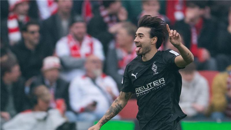 Jens Castrop bejubelt sein Traumtor.