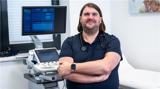 Jens Lassen findet, dass die Allgemeinmedizin ein selbstbewusstes Fach ist - mit guter Stellung in der Medizinlandschaft.