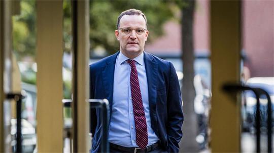 Jens Spahn verzichtet auf seinen Sitz im Haushaltsausschuss des Bundestags. (Archivbild)