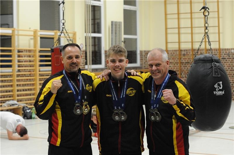 Jens Uhlmann, Tjalf Uhlmann und Volker Schubert (von links) haben bei der WM in Wales ein Mal Gold und fünf Mal Bronze gewonnen. Foto: Berlin