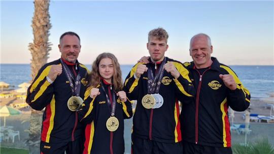 Jens Uhlmann, Yani Uhlmann, Tjalf Uhlmann und Volker Schubert  auf Rhodos.