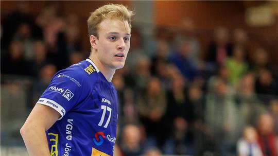 Jesper Müller bekam einen Schlag ins Gesicht. Diagnose: komplizierter Nasenbeinbruch.