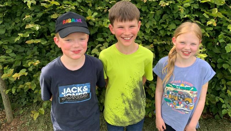 Jesse Köpcke (11), Henri Weiss (10) und Nele Oltmann (10) hatten die Idee für das Projekt.