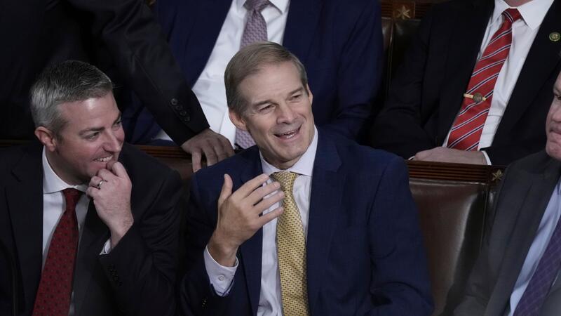 Jim Jordan (M) ist bei der Wahl zum Vorsitzenden des US-Repräsentantenhauses gescheitert.