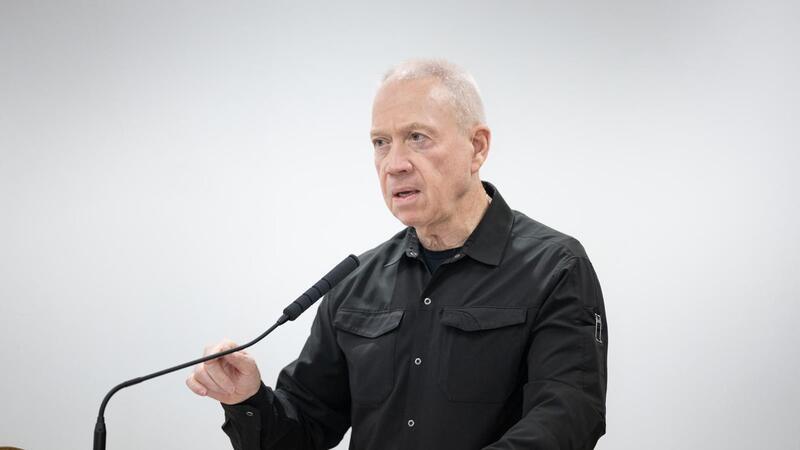 Experten warnen Israel vor „ewigem Krieg“ in Gaza Joav Galant, Verteidigungsminister von Israel, Galant kritisiert die Unentschlossenheit Israels in der Frage, wer nach dem Krieg in Gaza herrschen soll.