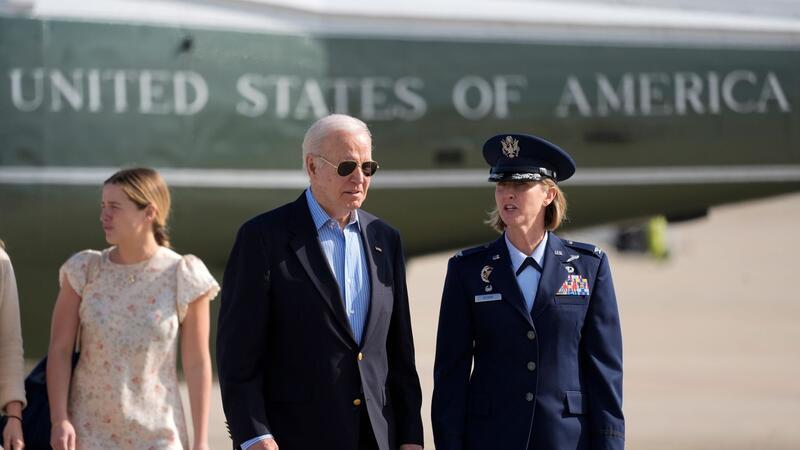 Joe Biden ist auf dem Weg nach Italien zum G7-Gipfel.