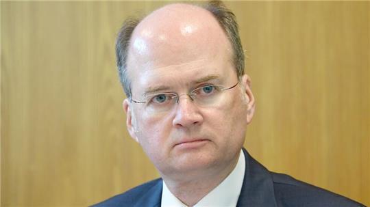 Jörg Bülow befürchtet, dass die Kommunen bei der Kita-Finanzierung alleine gelassen werden. (Archivbild)