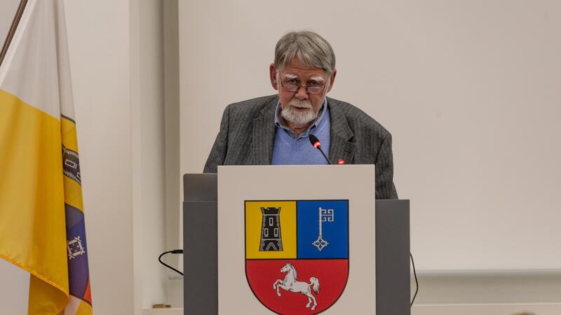 Jörg Petersen, Vorsitzender des Fördervereins Historischer Kornspeicher, berichtete über die Höhen und Tiefen des Ehrenamtes.