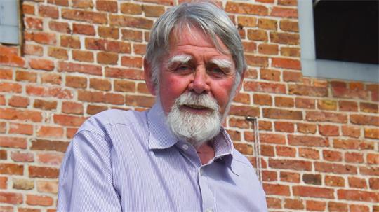 Jörg Petersen ist seit zehn Jahren Vorsitzender des Kornspeicher-Vereins in Freiburg - und damit einer von vielen Helfern, die dafür sogen, dass Leben im historischen Haus ist.