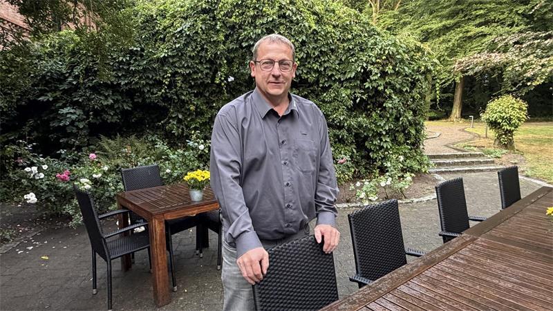 Jörn Euhus vom Edeka-Markt in Fredenbeck sorgt sich um den Fachkräftemangel im Lebensmittelhandel.