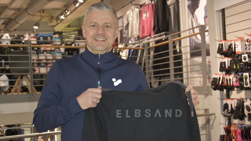 „Jogging-Ware und warme, sportliche Kleidung waren bei Intersport Rolff in Stade der Renner“, so Inhaber Thomas Rolff.