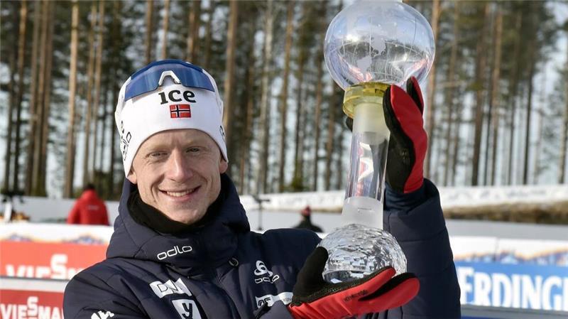 Johannes Thingnes Bö gewann bisher fünfmal den Gesamtweltcup. 