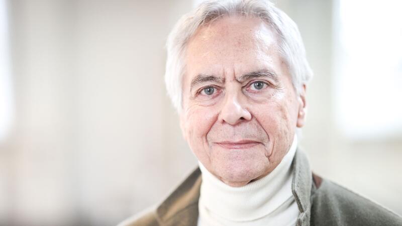 Neumeier: „Angst, dass Trump noch einmal Präsident wird“ John Neumeier sorgt sich um eine mögliche Wiederwahl von Donald Trump.