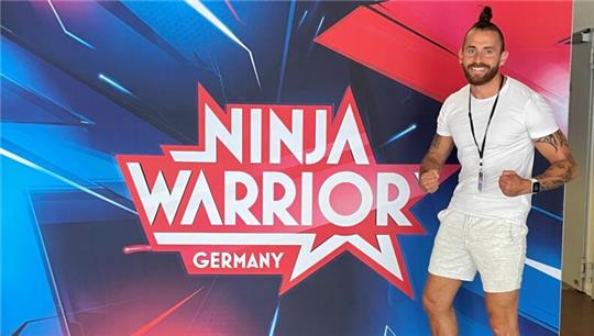 John Viktor Lopes kurz vor seinem Auftritt bei der RTL-Show „Ninja Warrior Germany“.