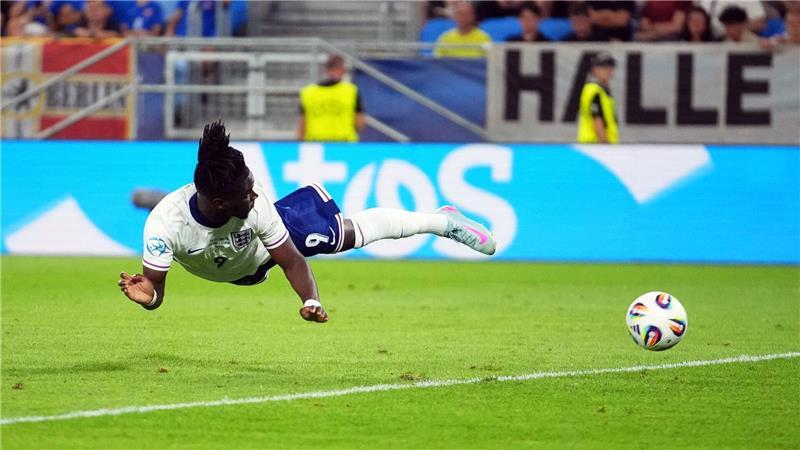 „Fußball-Gott nicht auf unserer Seite“: U21 verpasst Krönung Joker-Tor in der Verlängerung: Englands Jonathan Rowe.