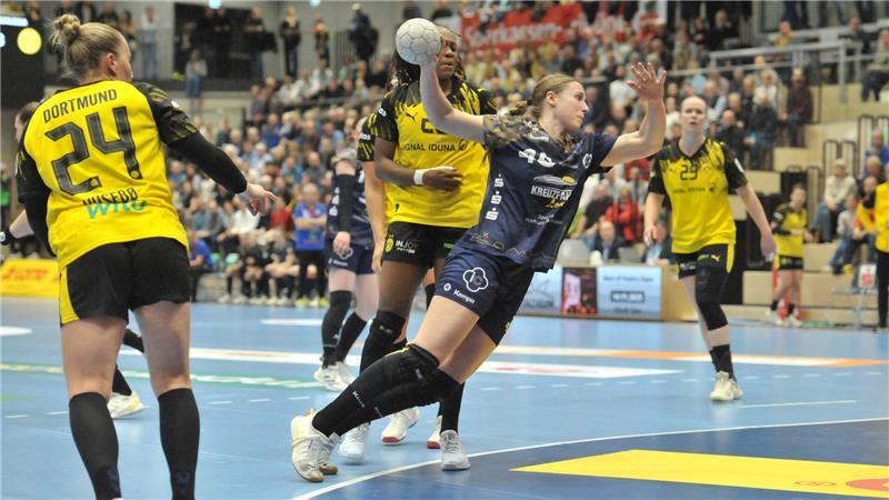 „Wenn Emily Vogel von Budapest spricht, wackeln Peter Prior die Ohren“ Jolina Huhnstock ist die einzige BSV-Handballerin im WM-Kader.