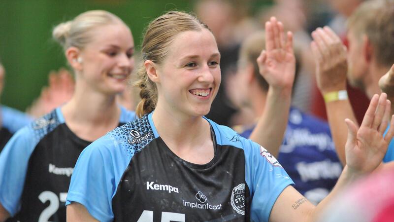 Jolina Huhnstock und ihre Mitspielerinnen bedankten sich bei 300 Zuschauern.