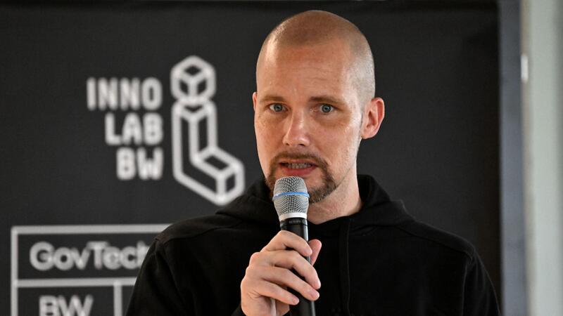 Baden-Württemberg nimmt KI-System von Aleph Alpha in Betrieb Jonas Andrulis ist Gründer und CEO von Aleph Alpha.