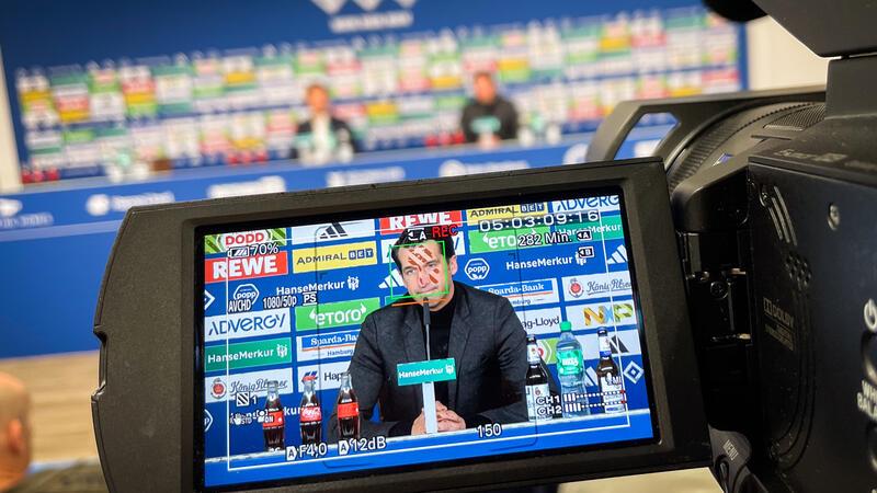 HSV-Chef Boldt im Fokus: Was dem Vorstand vorzuwerfen ist Jonas Boldt musste beim HSV allein das Trainer-Aus für Tim Walter erklären.