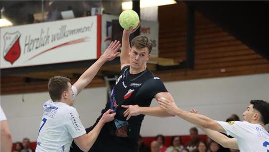 Jonas Gerkens punktete für den SV Beckdorf in der Handball-Oberliga (Archivbild).