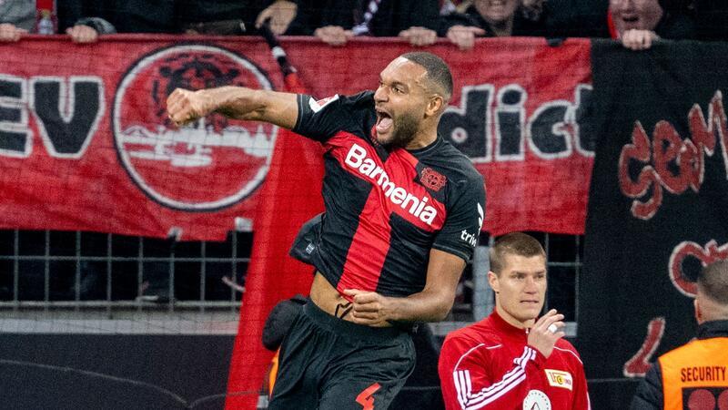 Bayer festigt Tabellenführung: 4:0 über Union Berlin Jonathan Tah und seine Leverkusener stehen nach dem Sieg gegen Union wieder an der Tabellenspitze.