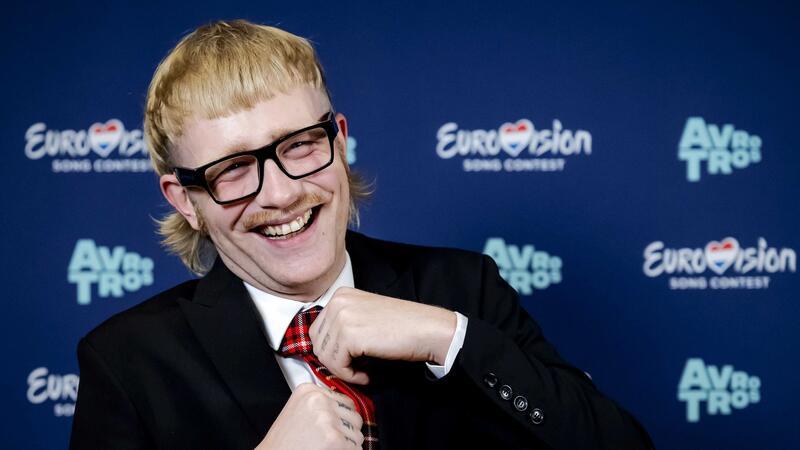„Friesenjung“ Joost fährt für die Niederlande zum ESC Joost Klein bei der Präsentation des niederländischen Beitrags zum Eurovision Song Contest 2024.