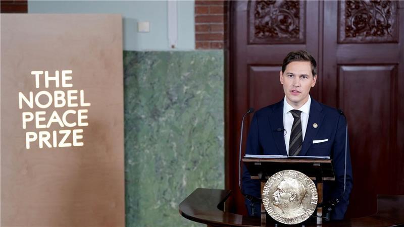 Venezolanerin María Corina Machado erhält Friedensnobelpreis Jørgen Watne Frydnes bei der Preisbekanntgabe.