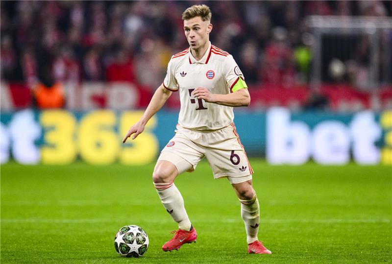 Hedendorfer Stürmer an der Torwand gegen Bayern-Star Kimmich Joshua Kimmich spielt seit zehn Jahren beim FC Bayern München.