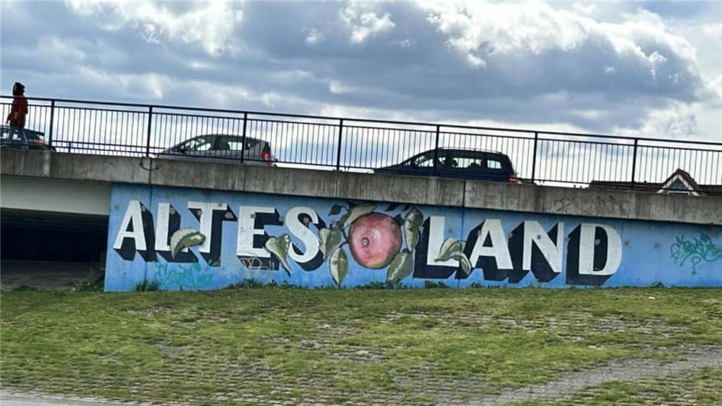 JuLie war im Alten Land unterwegs.