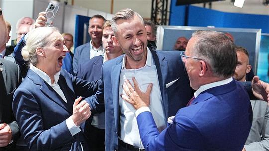 Jubel bei der AfD am Wahlabend.