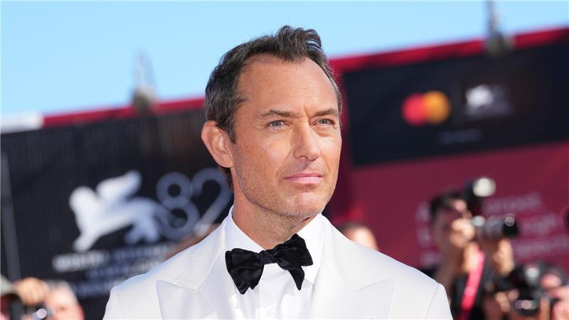 Monster auf der Leinwand – und in der Wirklichkeit? Jude Law vor der Premiere am Festivalpalast.
