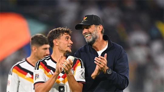Jürgen Klopp konnte gegen Serbien den ersten Sieg als DFB-Coach feiern.