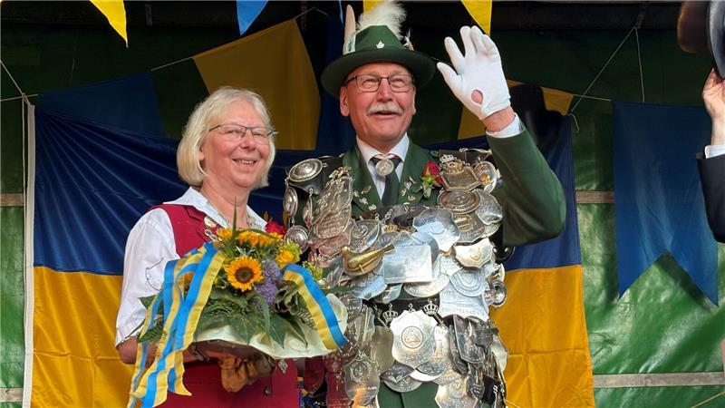 Jürgen und Silvia Meyer sind in dieser Schützensaison das Buxtehuder Königspaar der Gilde.